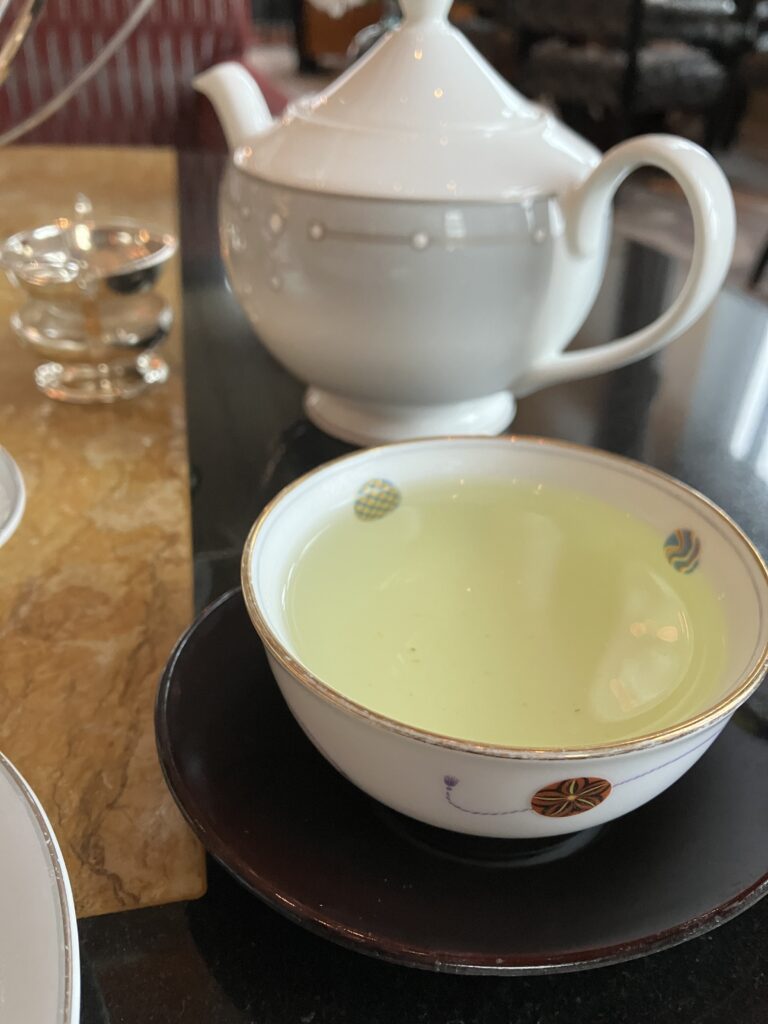 リッツカールトン東京アフタヌーンティー日本茶