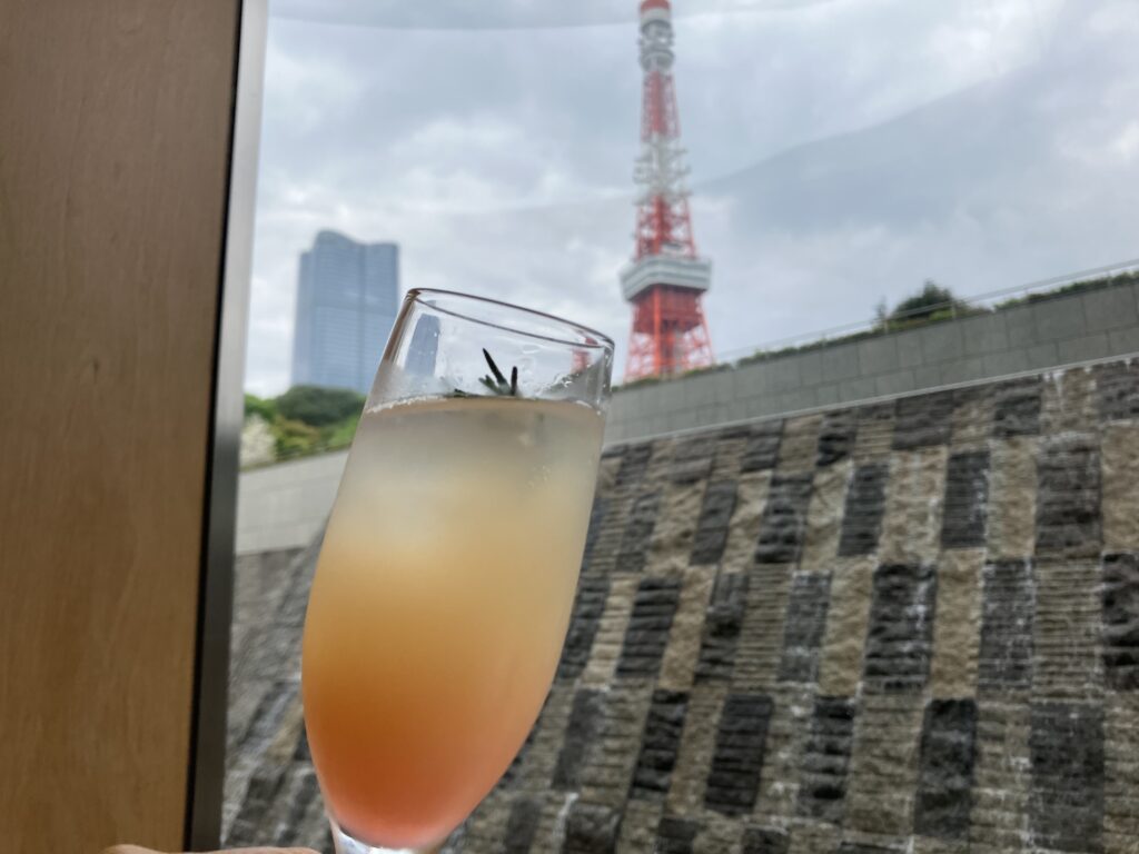 ザ・プリンス　パークタワー東京イースターアフタヌーンティー東京タワーに乾杯