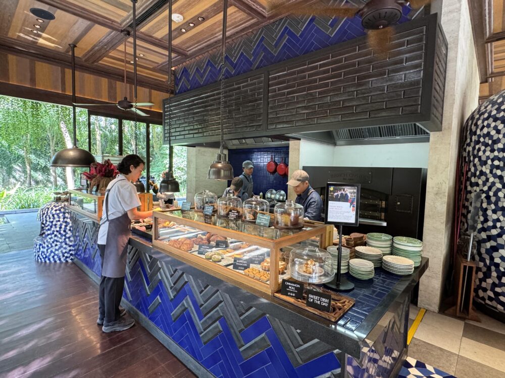 アンダーズ・バリーレストランービレッジスクエアーdeli&bakery