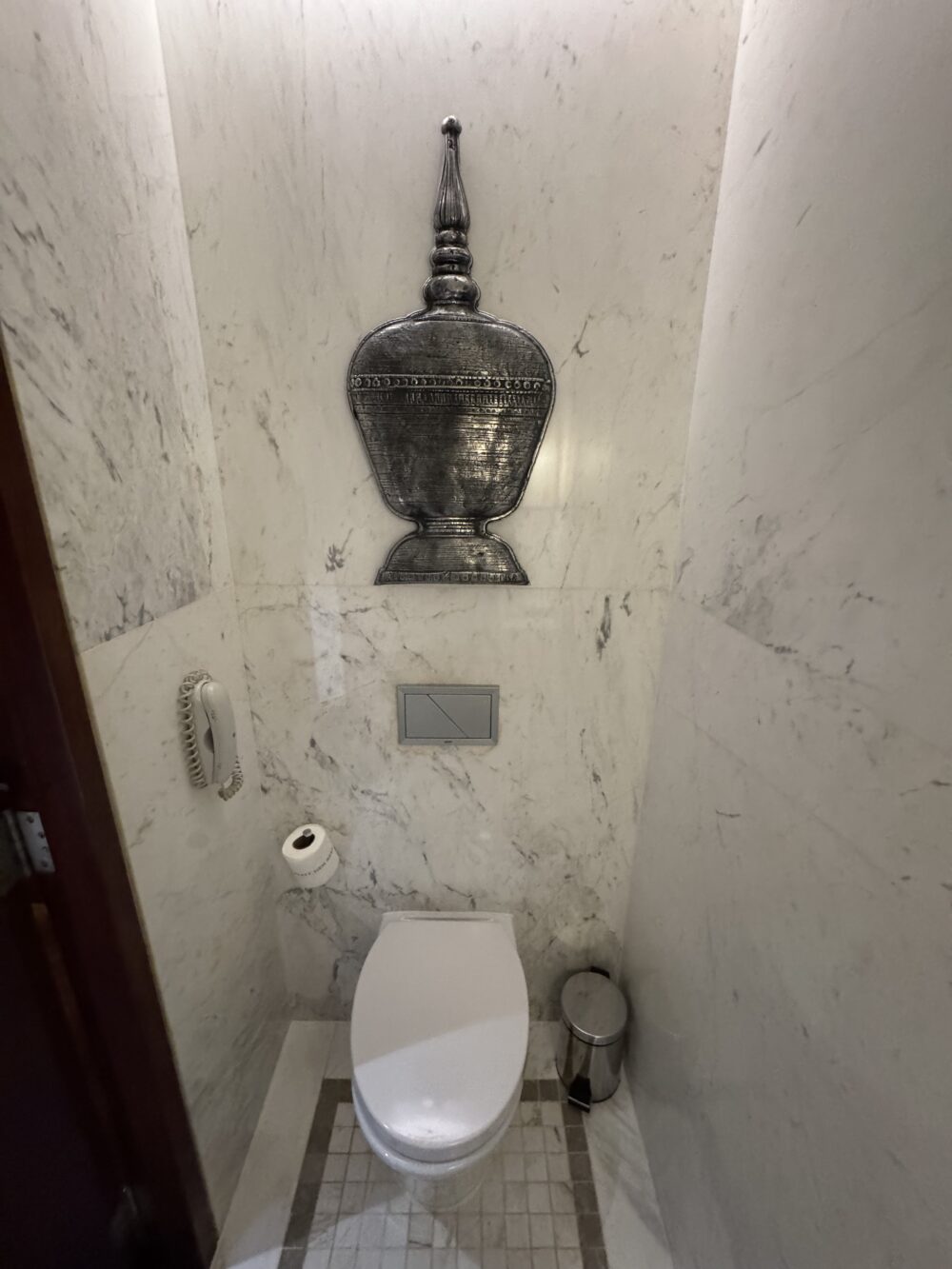 パークハイアットーシェムリアップーパークスイートーエントランスートイレ