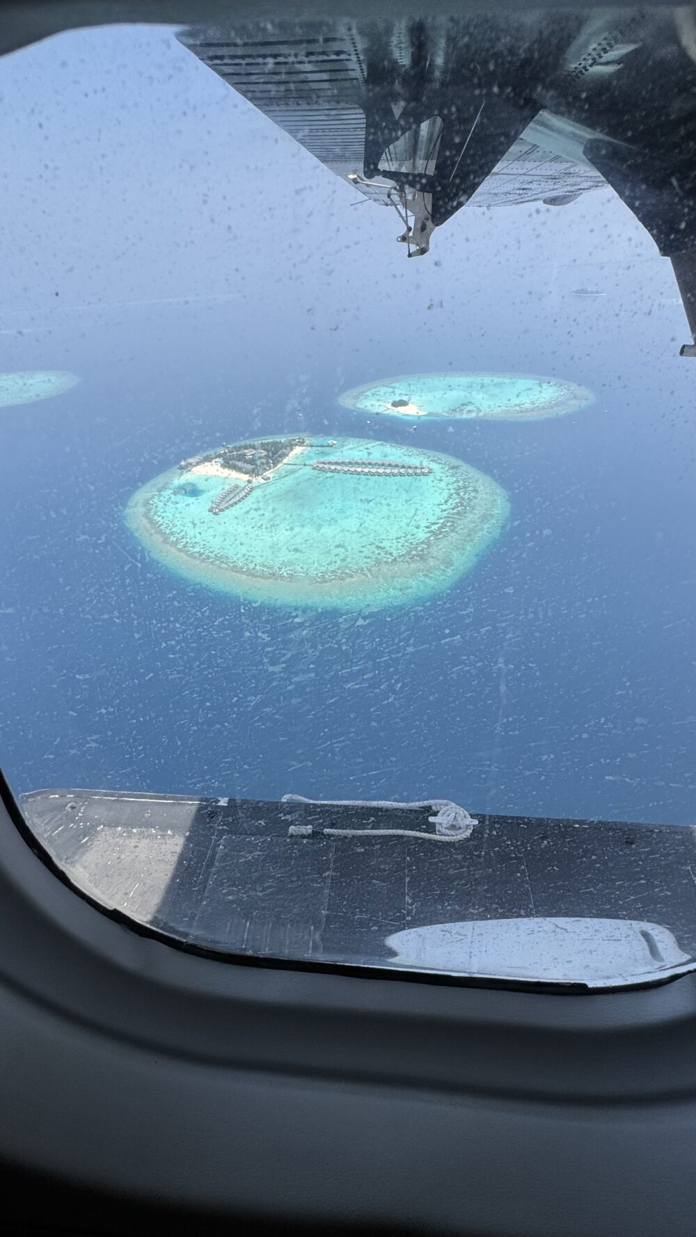 コンラッドーモルディブー水上飛行機